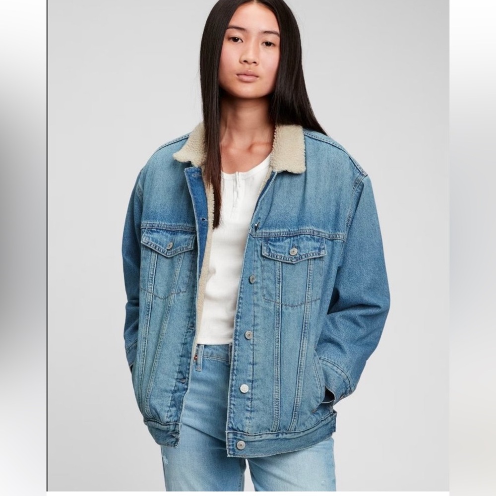 GAP Teen Light Blue Denim Jacket with Cream Sherpa Lining